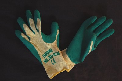 Sturdy Green Gardening Gloves - medium image 1